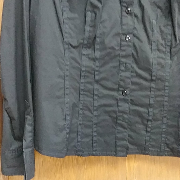 Black button down blouse - Picture 2 of 6